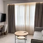 Tailor Suite 4