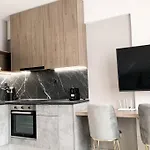 Tailor Suite 4